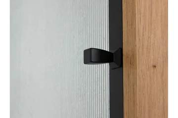 Kintore Smalt Vitrinskåp 48 cm djup 52 cm bred 180 cm hög Trä - Svart - Products - Förvaring - Skåp - Vitrinskåp