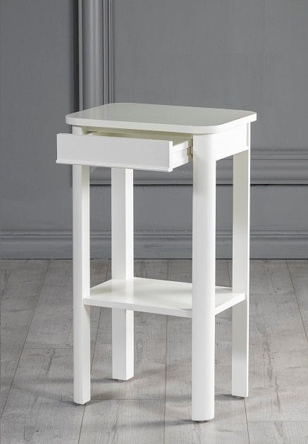 Marstrand sängbord med låda - Vit - Vit - Products - Möbler - Bord & matgrupp - Avlastningsbord & sidobord - Sängbord & nattduksbord