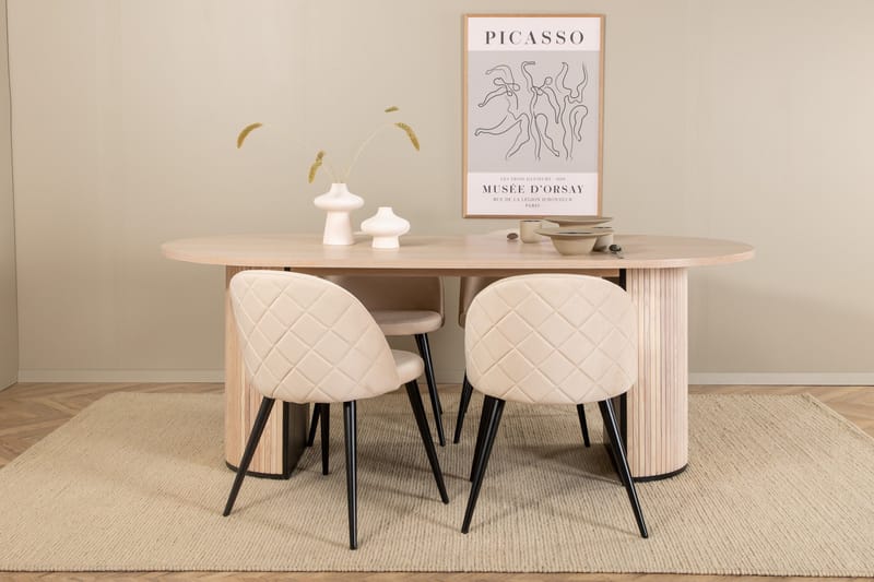 Bianca Matgrupp 200 cm Oval med 4 Velvet stolar - Beige - Products - Möbler - Bord & matgrupp - Matgrupp
