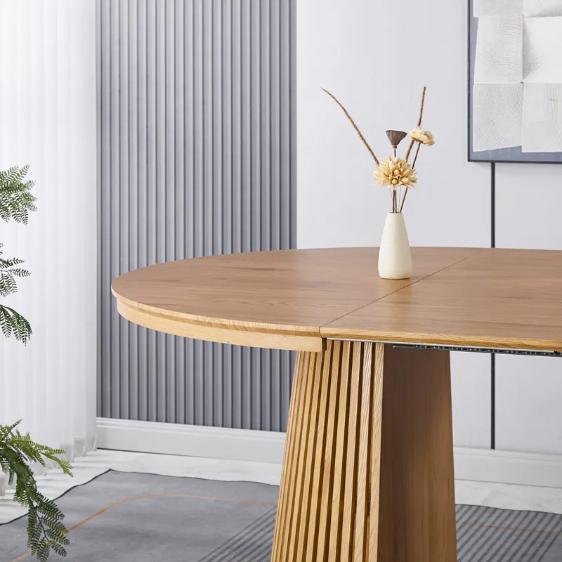 Crossby runt matbord förlängningsbart Ø120-200 cm - Ek - Ek - Products - Möbler - Bord & matgrupp - Matbord & köksbord