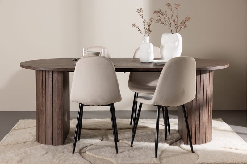 Härön Matgrupp 200 cm Oval med 4 Polar stolar - Mocca/Beige - Products - Möbler - Bord & matgrupp - Matgrupp