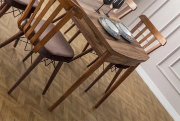 Alvryn Matgrupp Förlängningsbar 130-170 cm med 6 Stolar - Products - Möbler - Bord & matgrupp - Matgrupp
