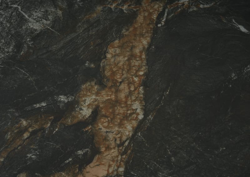 Saturnus matbord förlängningsbart 165-240 cm - Keramisk toppskiva - Matt svart/grå/brun marmormönstrad - Products - Möbler - Bord & matgrupp - Matbord & köksbord