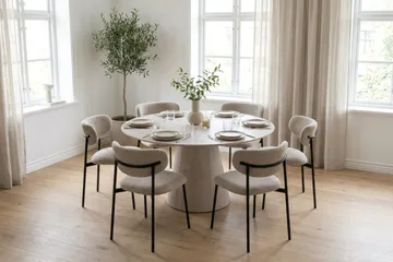 Siena Matgrupp runt 150 cm Vitlaserad med 6 Lucy Matstolar - Vitlaserad - Products - Möbler - Bord & matgrupp - Matgrupp