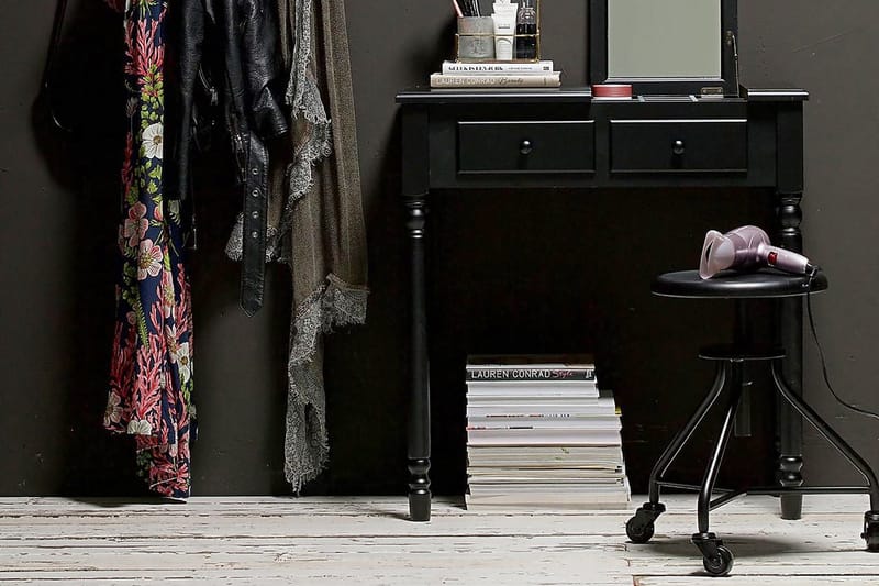 Skarvon Sminkbord - Svart - Products - Möbler - Bord & matgrupp - Sminkbord & toalettbord