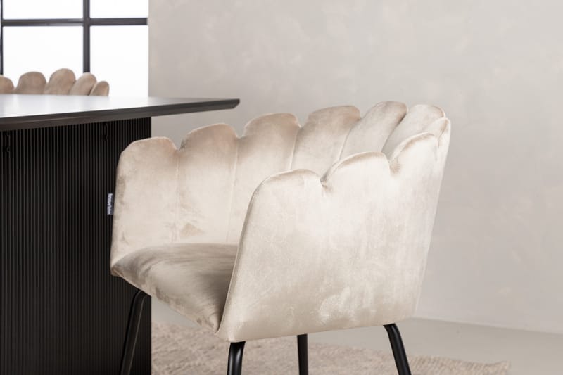 Vail Matgrupp 200 cm Rektangulär med 4 Limhamn stolar - Beige - Products - Möbler - Bord & matgrupp - Matgrupp