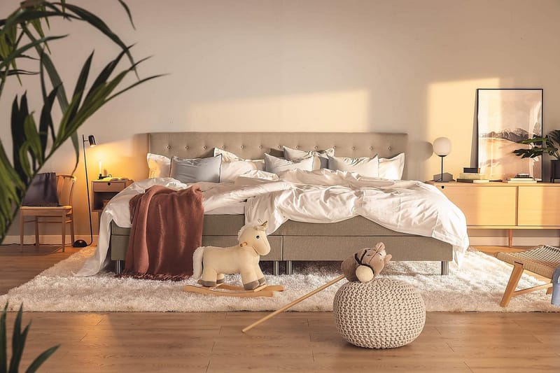 Ella Familjesäng 280x200  cm - (+Fler val) Mullvad - Products - Möbler - Säng - Kontinentalsäng