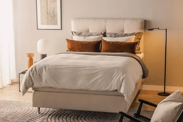 Oslo Lyx Kontinentalsäng Boucle 140x200 - Ljusbeige - Products - Möbler - Säng - Kontinentalsäng