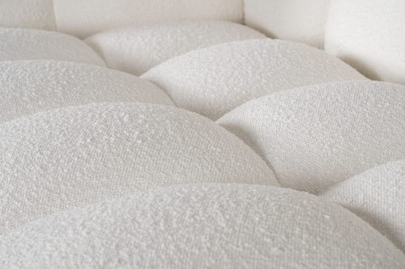 Billy divansoffa offwhite - Bubblig design - 322 cm - Cream - Products - Möbler - Soffa - Divansoffa & schäslongsoffa
