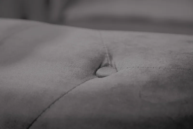 Chesterfield Lyx 3 sits Sammetssoffa - Djup soffa - Mörkgrå / Grå - Products - Möbler - Soffa - Chesterfield soffa