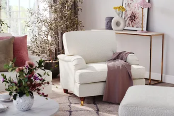 Howard Lyx 2-sits Soffa i Bouclé - Vit - Products - Möbler - Soffa - 2 sits soffa