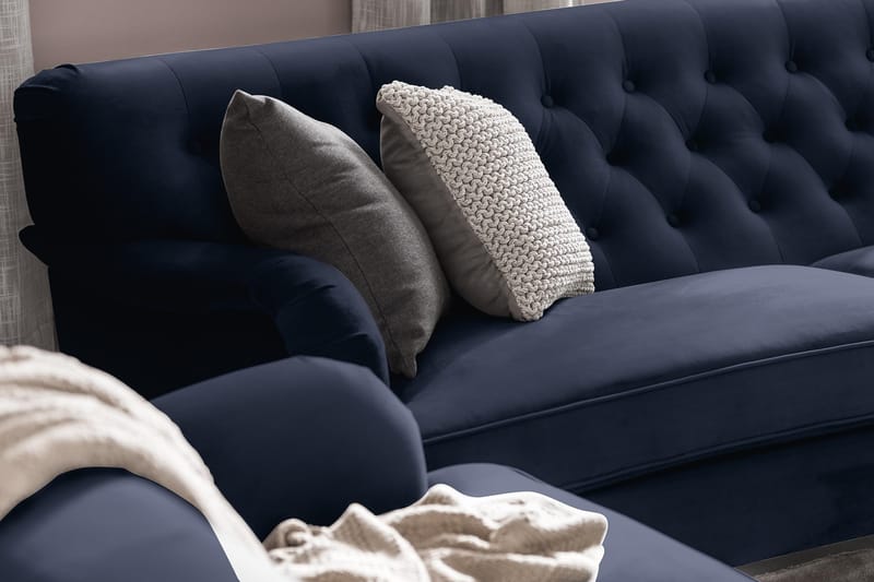Howard Riviera 3-sits Svängd Sammetssoffa - Blå - Products - Möbler - Soffa - 3 sits soffa