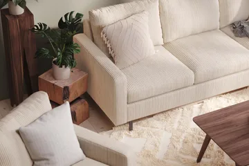 Peppe Soffgrupp 3-sits Soffa + Fåtölj + Fotpall i Manchester - Beige - Products - Möbler - Soffa - Soffgrupp