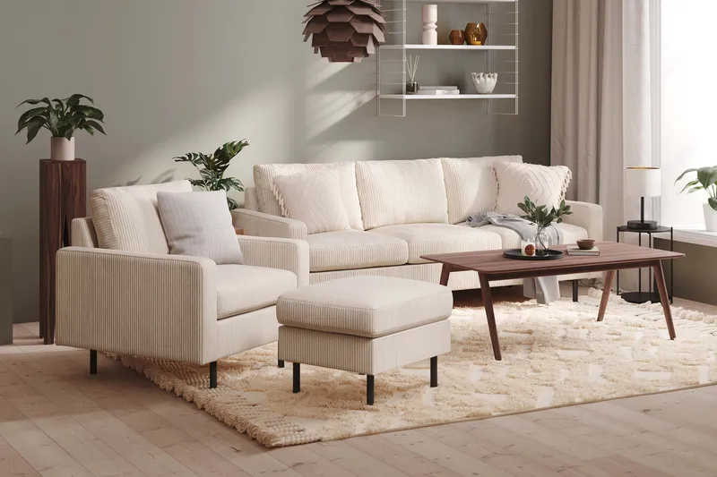 Peppe Soffgrupp 3-sits Soffa + Fåtölj + Fotpall i Manchester - Beige - Products - Möbler - Soffa - Soffgrupp