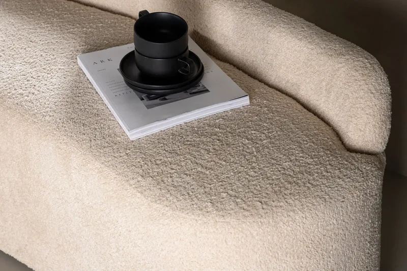 Pocatello 2-sits Soffa - Vit Bouclé - Products - Möbler - Soffa - 2 sits soffa