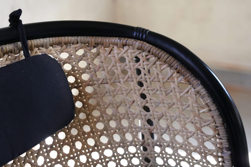 Anton svart fåtölj i rotting - Products - Möbler - Fåtölj & stolar - Fåtölj