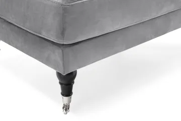 Andrew Fåtölj med Fotpall Sammet - Silvergrå/Krom - Products - Möbler - Fåtölj & stolar - Fåtölj - Sammetsfåtölj