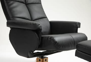 Duva reclinerfåtölj med fotpall i svart PU med bruna ben - Svart - Products - Möbler - Fåtölj & stolar - Fåtölj - Biofåtölj & reclinerfåtölj