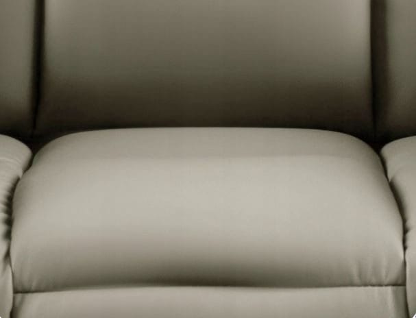 Massagefåtölj i beige PVC med fjärrkontroll - Cappuccino - Products - Möbler - Fåtölj & stolar - Fåtölj - Massagestol & massagefåtölj