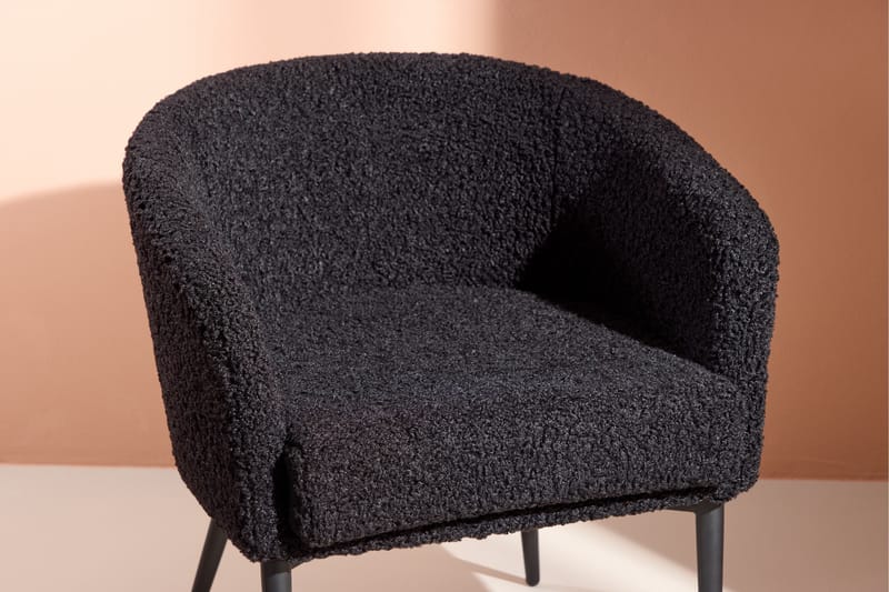 Fluffy Fåtölj - Svart - Products - Möbler - Fåtölj & stolar - Fåtölj