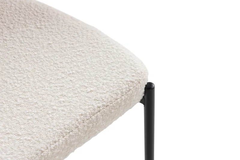 Gemmiano Stol Teddy - Vit matstol/köksstol i Boucle/Teddy med svarta metallben - Vit Teddy / Svarta ben - Products - Möbler - Fåtölj & stolar - Matstol & köksstol