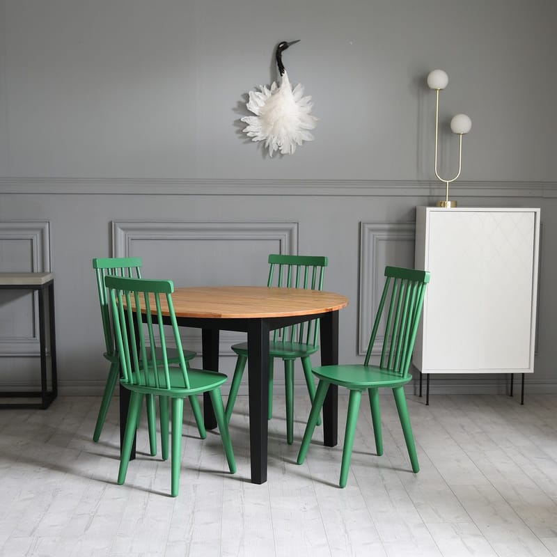 Grön pinnstol färgkod RAL6001 - Grön RAL6001 - Products - Möbler - Fåtölj & stolar - Matstol & köksstol