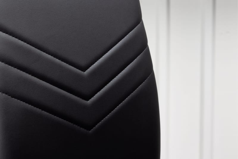 Lily Matstol - Svart - Products - Möbler - Fåtölj & stolar - Matstol & köksstol