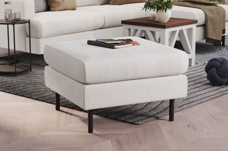 Menard Compact Fotpall 68 cm - Vit - Products - Möbler - Fåtölj & stolar - Pall & puff - Fotpallar