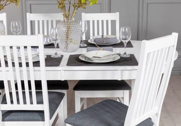 Vit stol med grå sits - Gåsö - Vitlackerad, grått tyg - Products - Möbler - Fåtölj & stolar - Matstol & köksstol