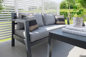 Hillerstorp Utestoltö Lounge Utesoffa - Grå|Svart - Products - Utemöbler & utemiljö - Balkong & altan - Balkongmöbler - Balkongsoffa