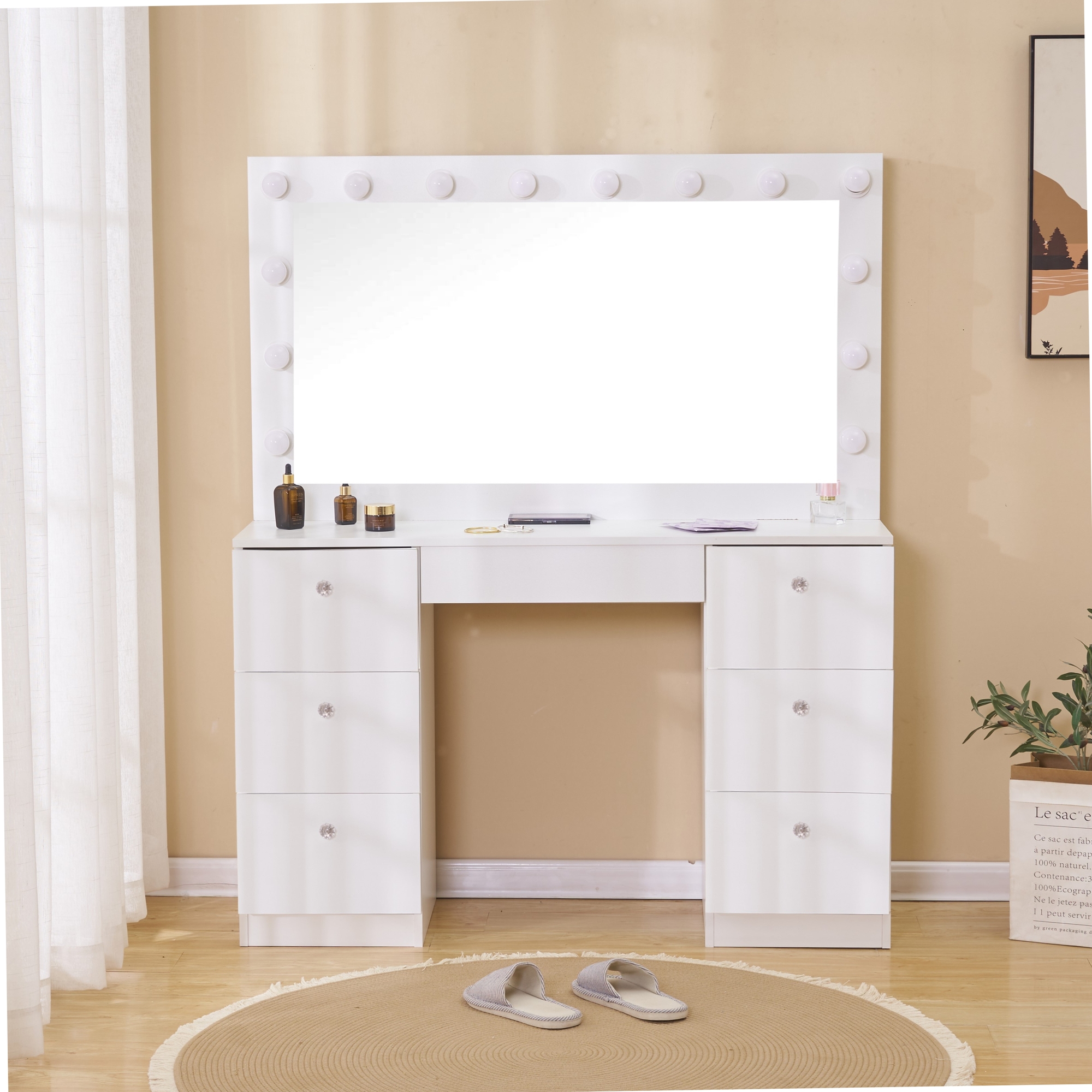 Schminktisch mit Beleuchtung und Kristallgriffen