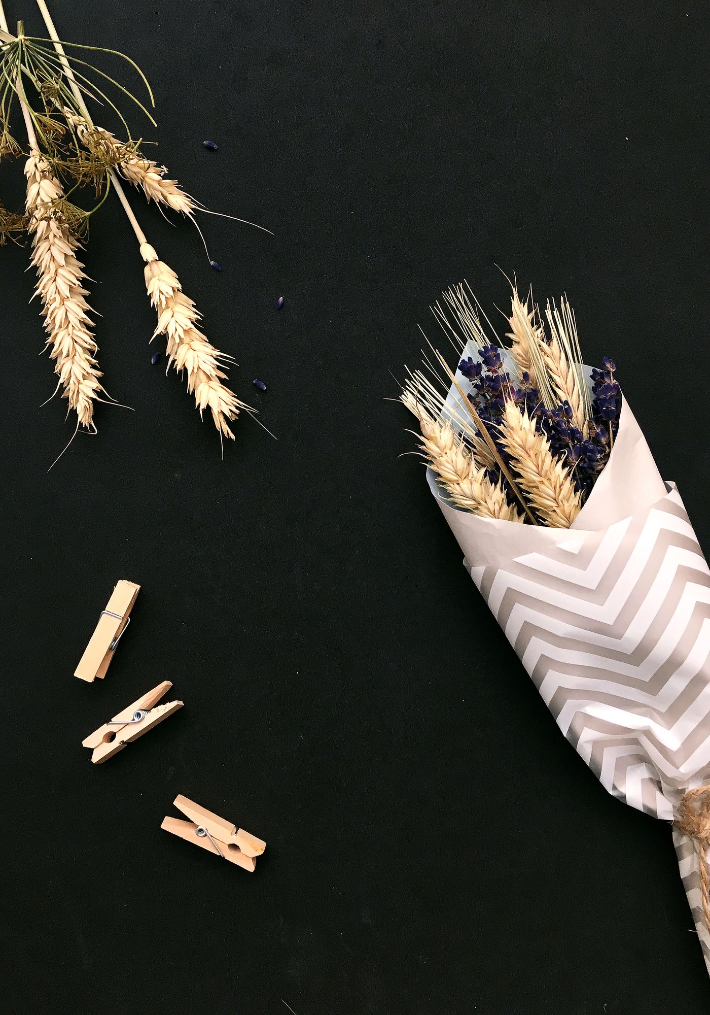 Poster - Blumen auf dem Tisch