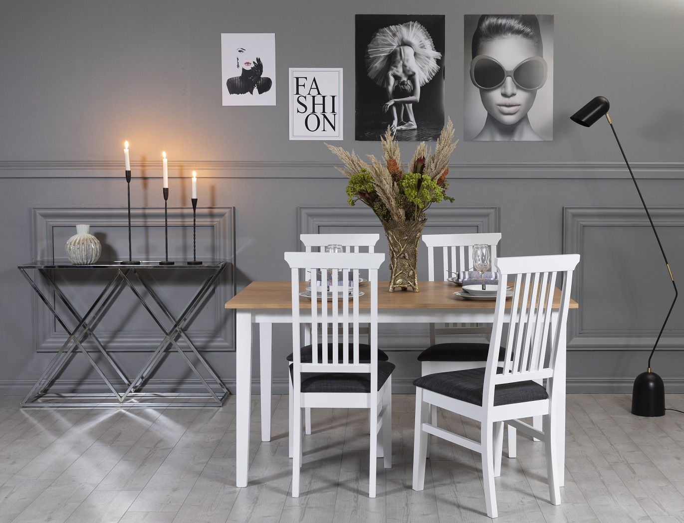 Fårö Essgruppe: Tisch 140 cm inklusive 4 Måsö Stühle - Eiche/weiß Fårö Essgruppe: Tisch 140 cm inklusive 4 Måsö Stühle - Eiche/weiß