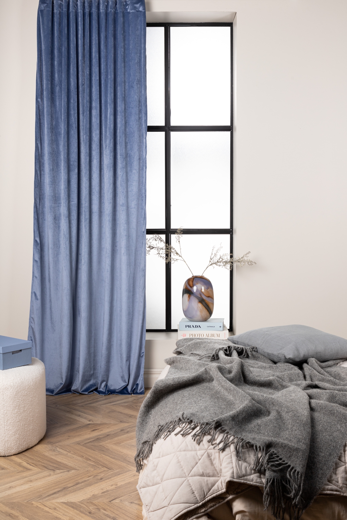 Vorhang Magdalena 135x250 cm - Blau Vorhang Magdalena 135x250 cm - Blau