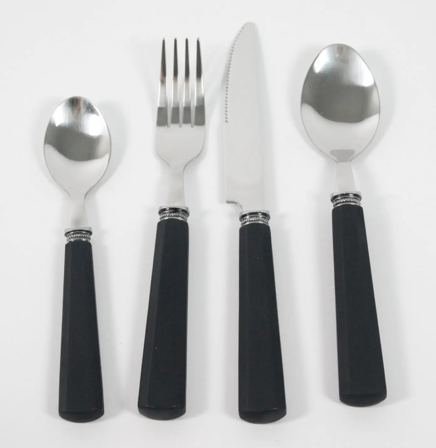 Sonja Besteck 24-teiliges Set - Schwarz