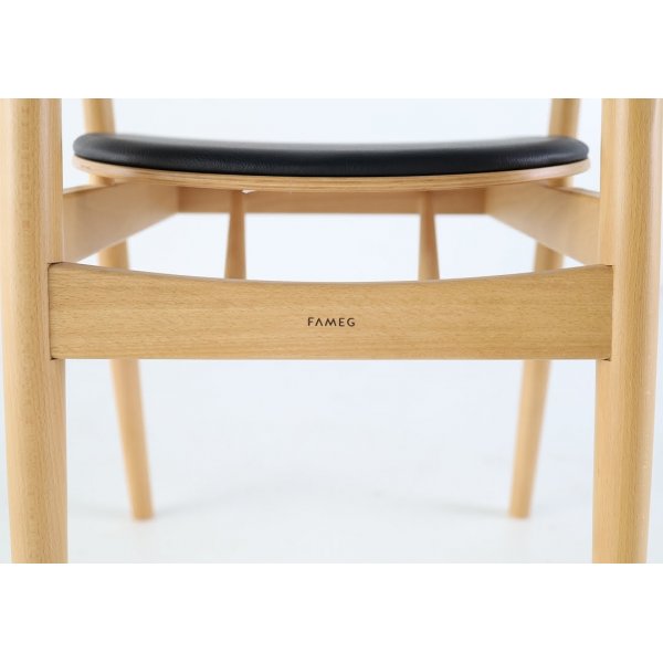 Nopp Gestellstuhl - Optionale Farbe des Gestells und der Polsterung