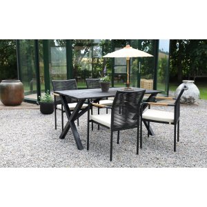 Scottsdale Essgruppe fr drauen Esstisch mit 4 Skanr Armlehnsthlen - schwarz/Teak/Beige