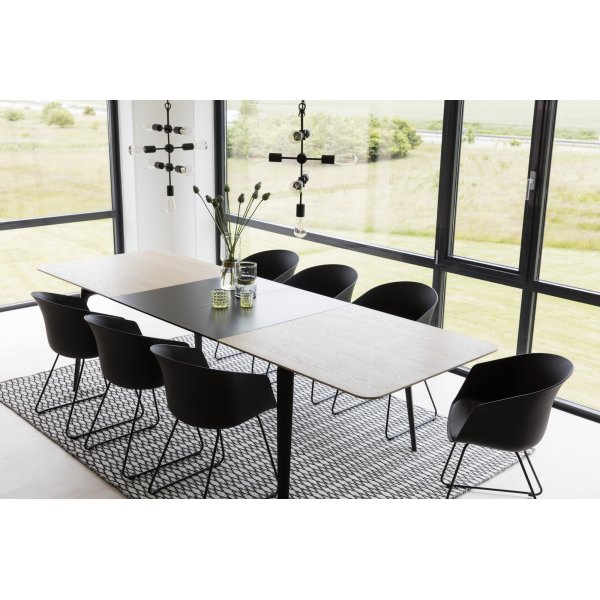 Schließen Sie eine zusätzliche Scheibe an - Schwarz Schließen Sie eine zusätzliche Scheibe an - Schwarz