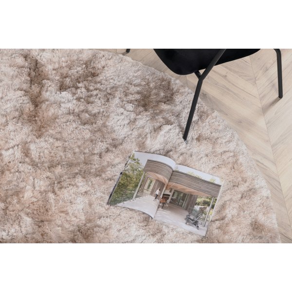 Knüpfteppich Elena - Champagnerfarbener Polyester Knüpfteppich Elena - Champagnerfarbener Polyester