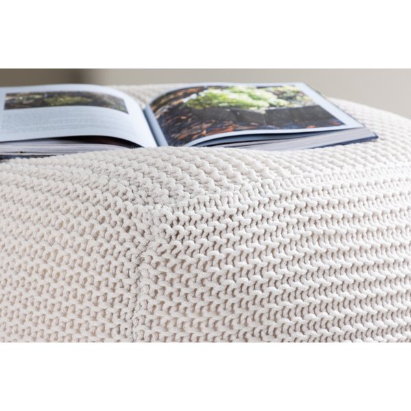 Luca Hocker - Creme Luca Hocker - Creme