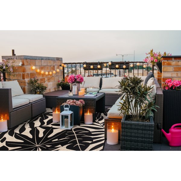 Domani Monstera flach gewebter Teppich Schwarz Domani Monstera flach gewebter Teppich Schwarz