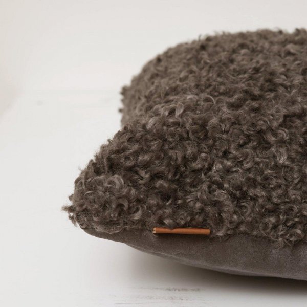 Dora Kissenbezug 45 x 45 cm - Braun