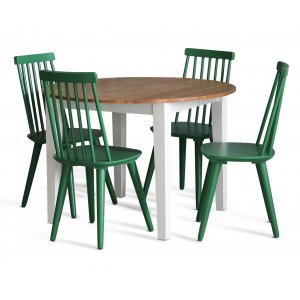 Dalsland-Essgruppe: Runder Tisch in Eiche / Wei mit 4 Sthlen aus grnem Rohrgeflecht