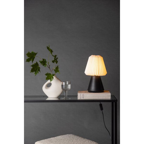 Fjällen Tischlampe - Schwarz/Weiß Fjällen Tischlampe - Schwarz/Weiß