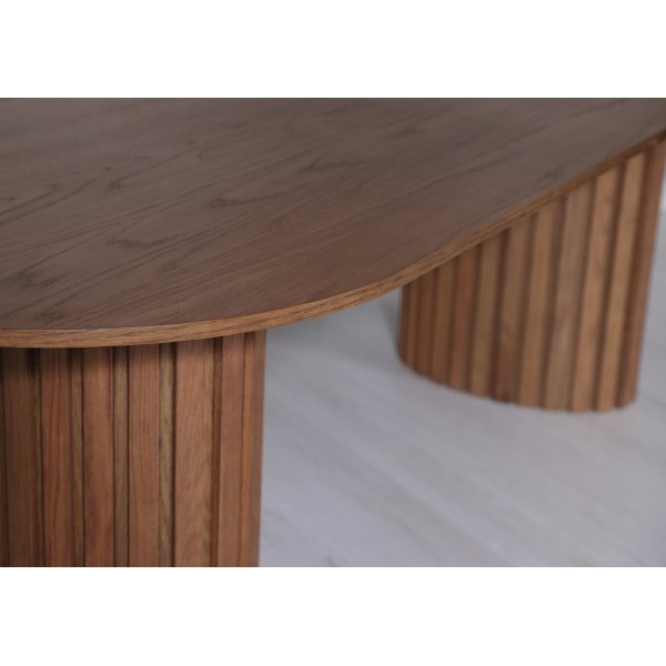 PiPi Essgruppe ovaler Esstisch 240 cm Nussbaum + 6 Bertil Esszimmerstühle - Nussbaum PiPi Essgruppe ovaler Esstisch 240 cm Nussbaum + 6 Bertil Esszimmerstühle - Nussbaum