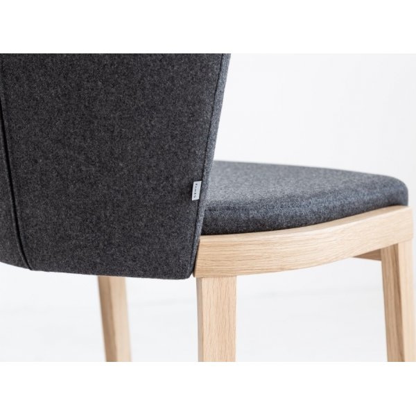 Lava Esszimmerstuhl - Optionale Farbe des Rahmens und der Polsterung Lava Esszimmerstuhl - Optionale Farbe des Rahmens und der Polsterung