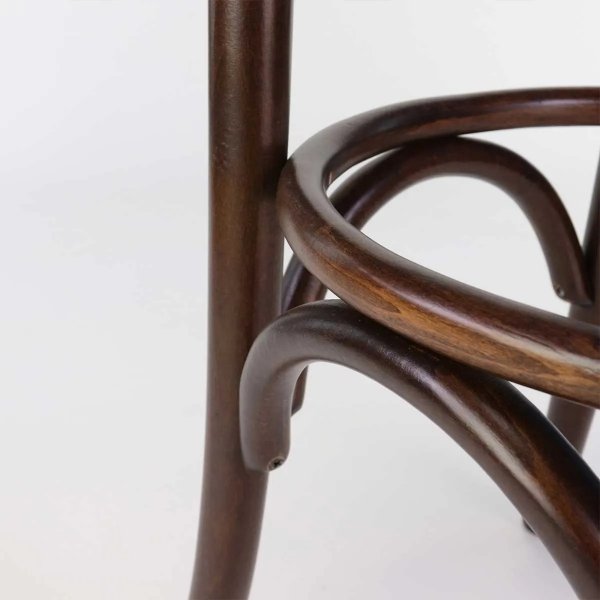 Nr. 73 Barhocker hoch - Optionale Farbe des Gestells Nr. 73 Barhocker hoch - Optionale Farbe des Gestells