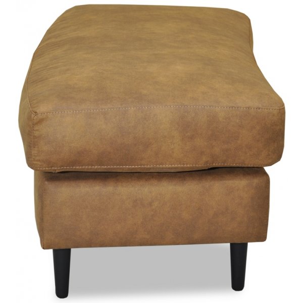 Gotland geschwungener Fußhocker - Cognacfarbenes Ökoleder Gotland geschwungener Fußhocker - Cognacfarbenes Ökoleder