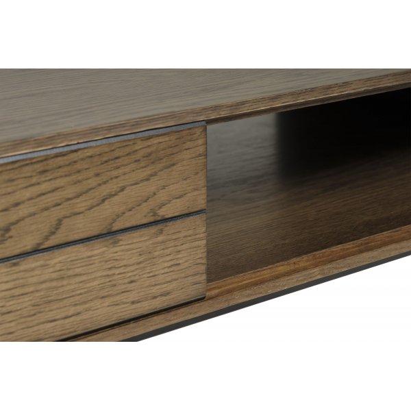 Inez Couchtisch aus braun gelter Eiche mit Aufbewahrungsbox - 120 x 62 cm