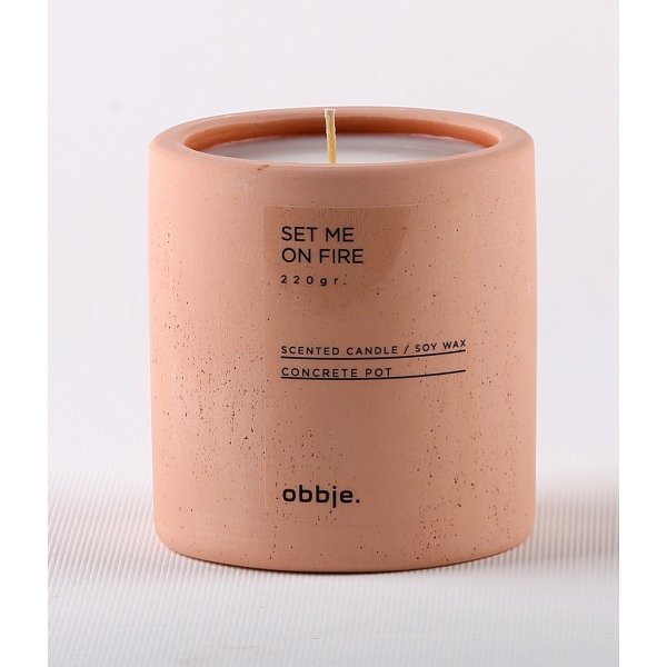 Set Me On Fire Duftkerze groß - Rosa Set Me On Fire Duftkerze groß - Rosa